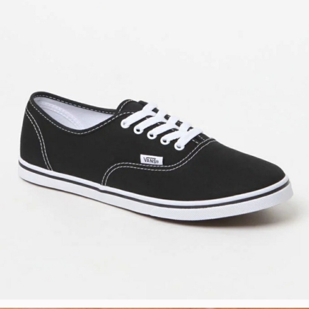 vans lo pro sneakers